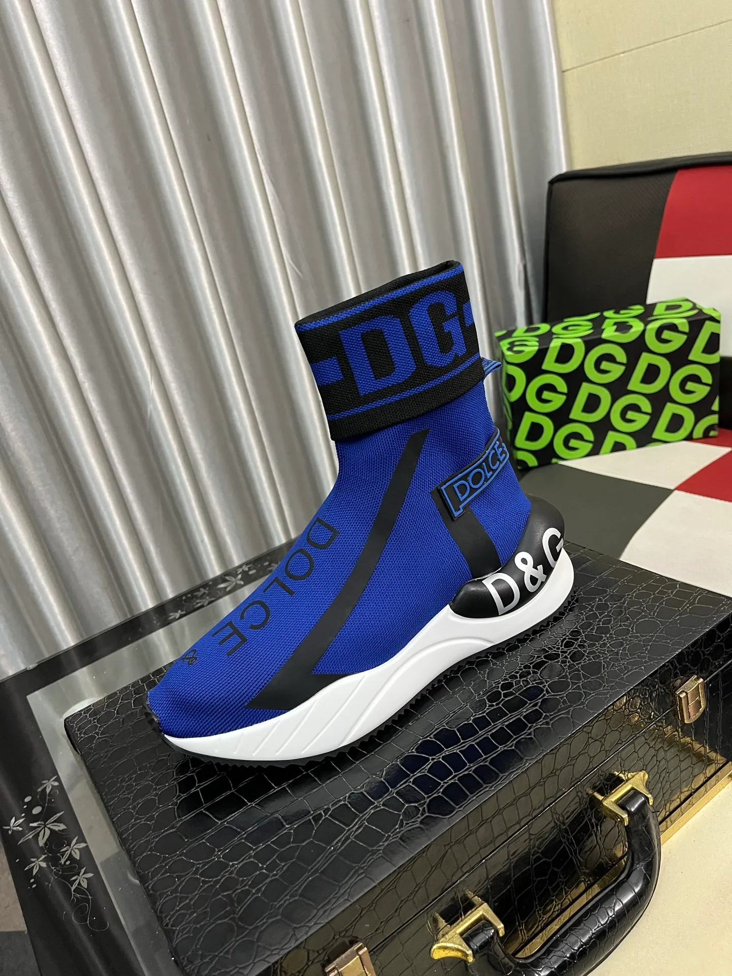 Men's men's shoes💰440⌚️⌚️【DG～】men's casual shoes 2022z cabinet simultaneous sale 🔶🔷🔜The upper is made of cowhide spliced fabric ➕Mesh lining, which is comfortable and breathable. The sole is: the original comfortable and wear-resistant outsole, ⚠️The real thing📱Photographed🎬The real thing is better📢📢📢Size: 35-46
